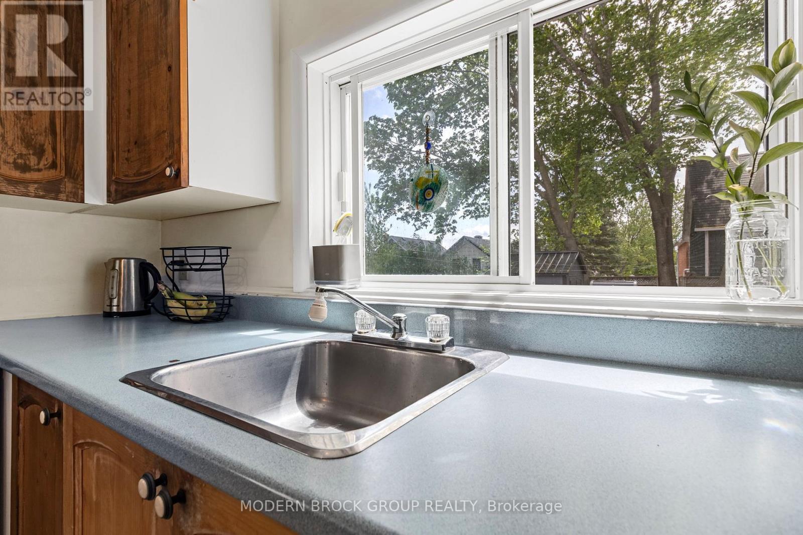 129 JAMES STREET E - 22