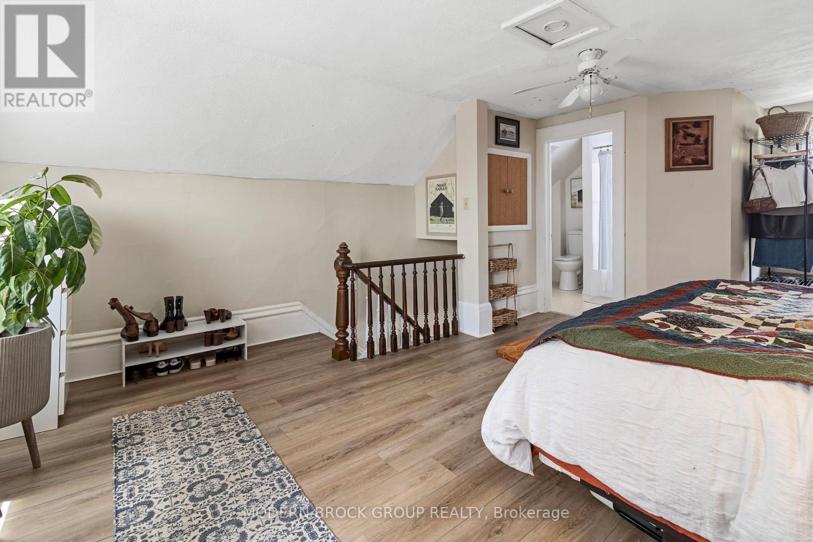 129 JAMES STREET E - 27