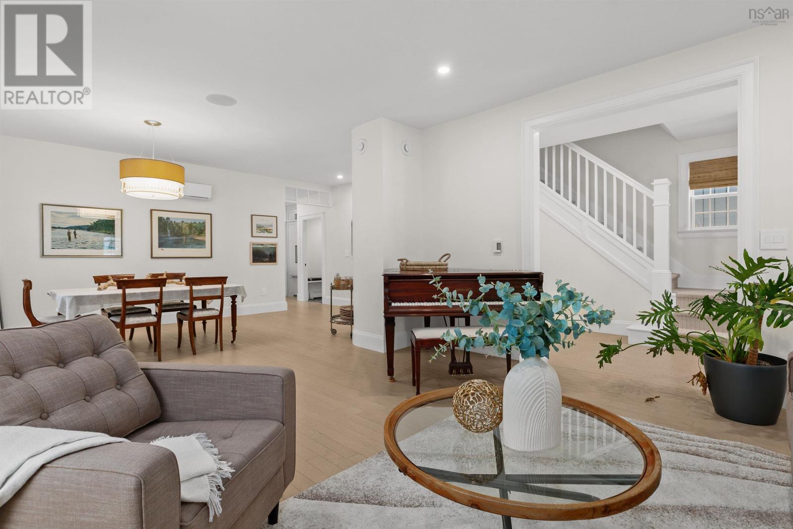 6029 Inglis Street - 9