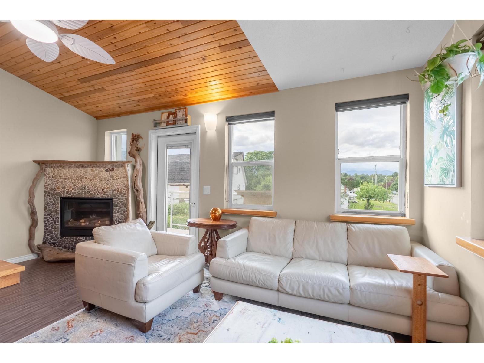 30 42312 YARROW CENTRAL ROAD, Yarrow, Yarrow