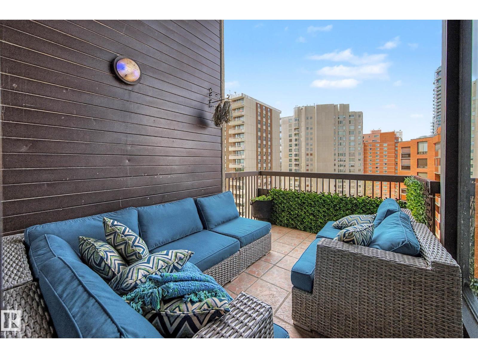 #1205 10045 118 ST NW - 23