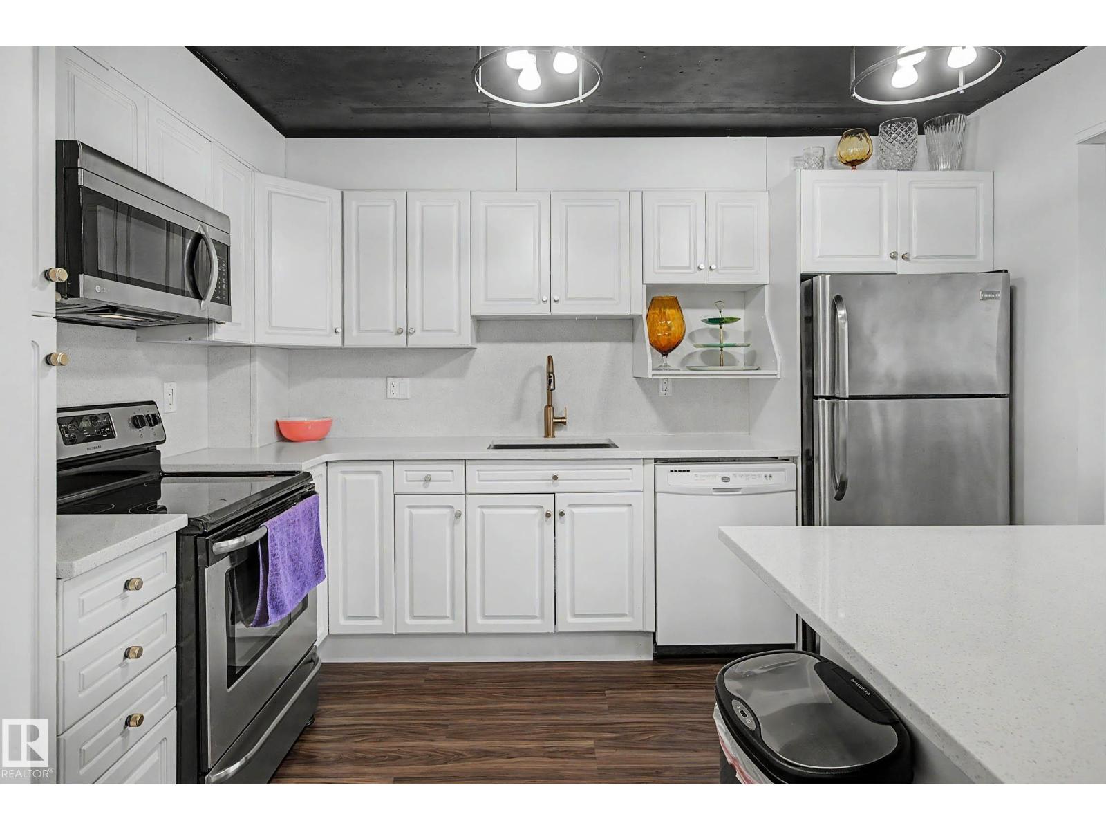 #1205 10045 118 ST NW - 11