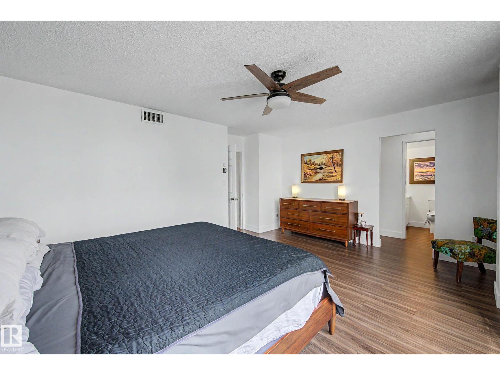 #1205 10045 118 ST NW - 37
