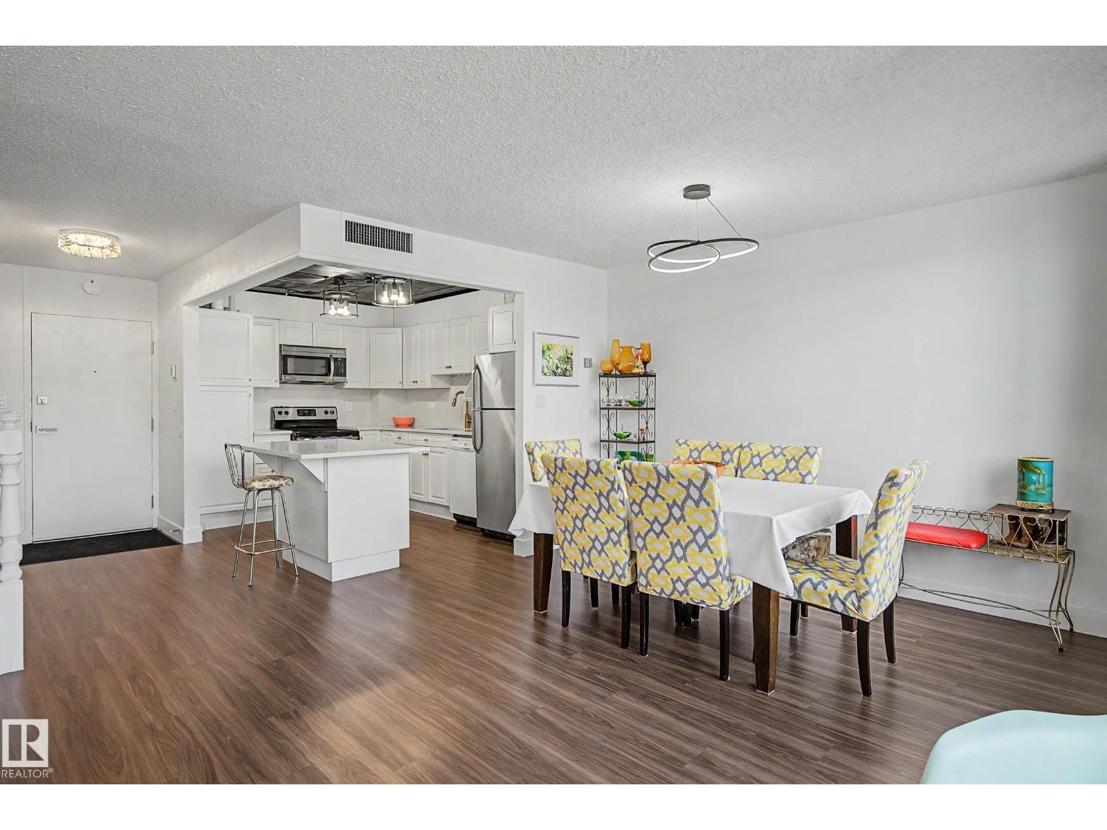 #1205 10045 118 ST NW - 15