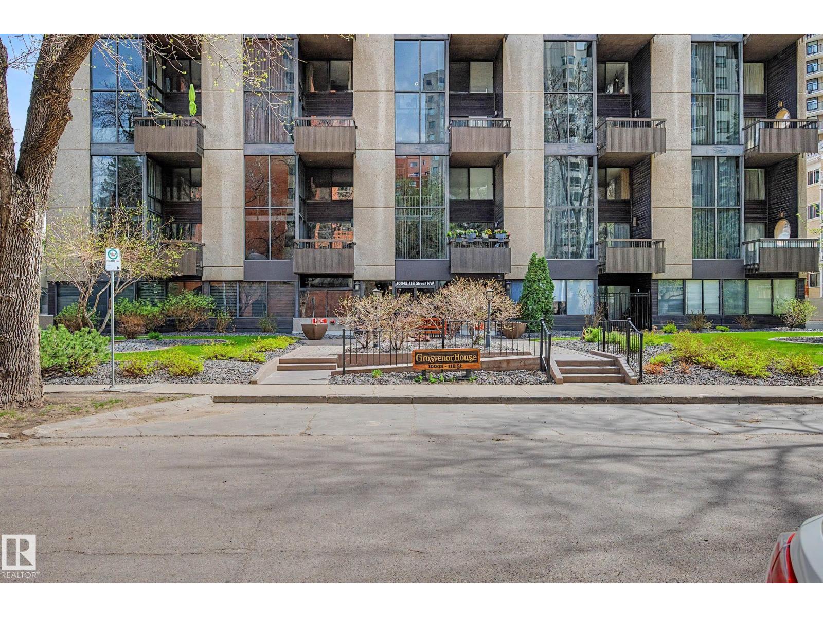 #1205 10045 118 ST NW - 5