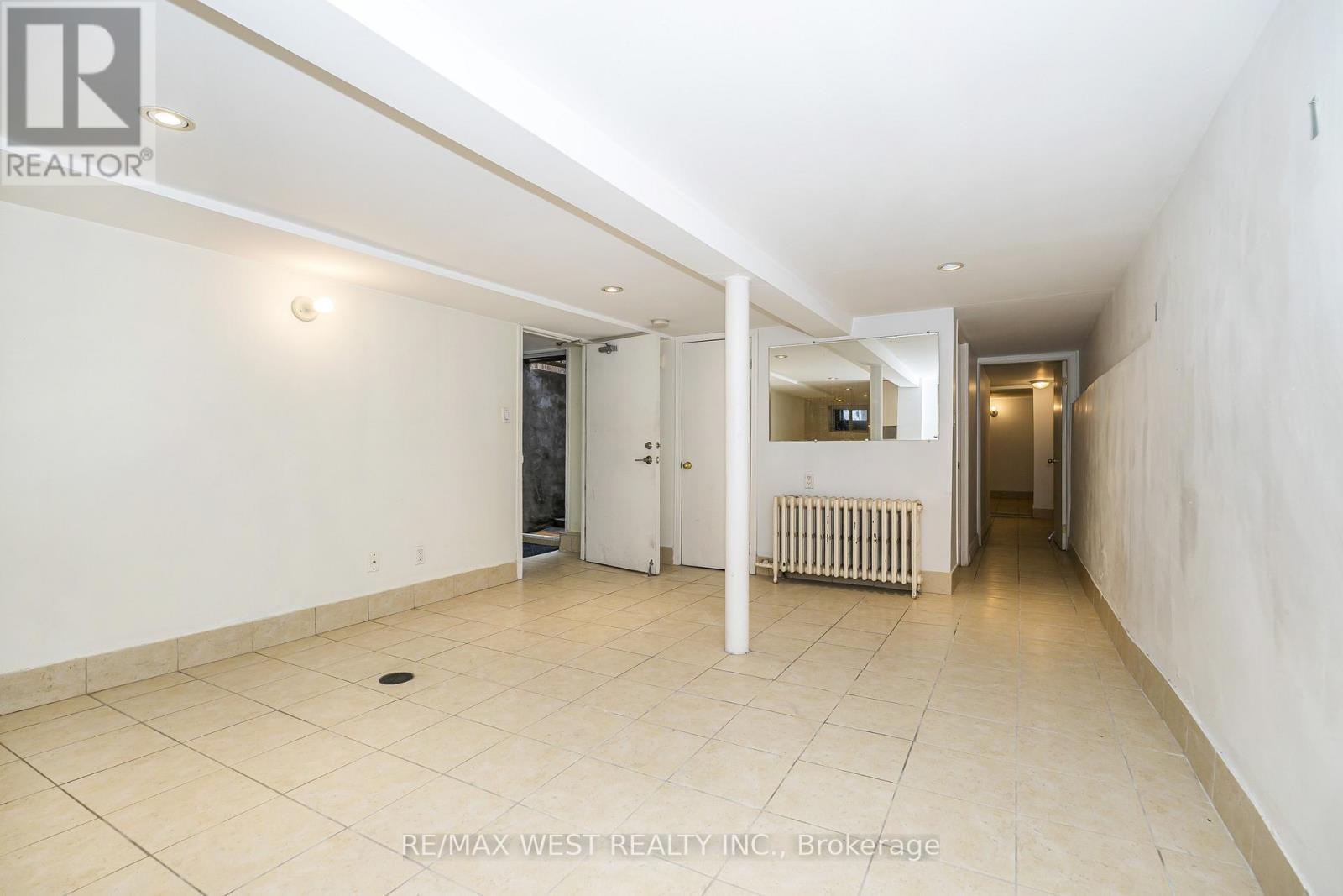 404 MANNING AVENUE - 29