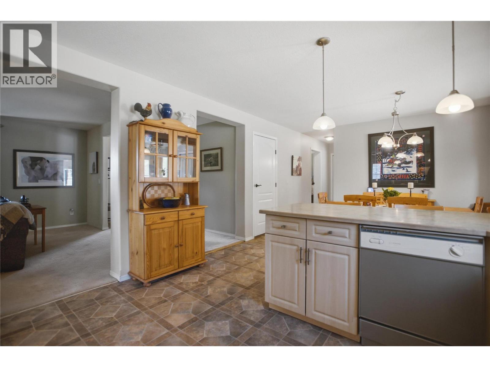 4205 Kristianson Road - 33