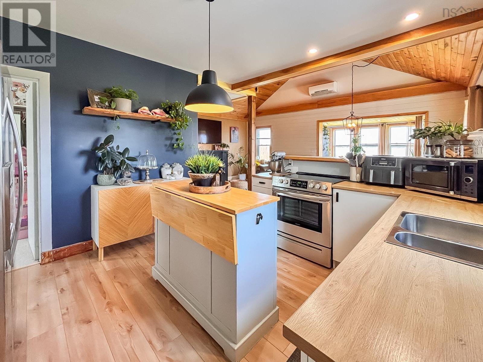 Property 23 of 39 of 216 Long Cove Road