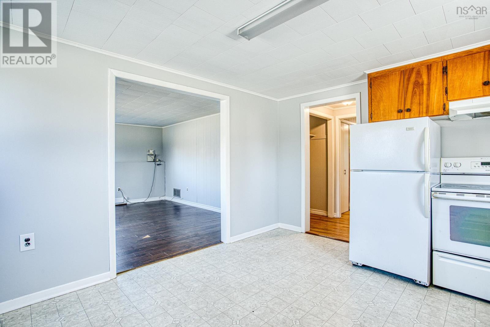 Property 28 of 50 of 96 Hillcrest Avenue