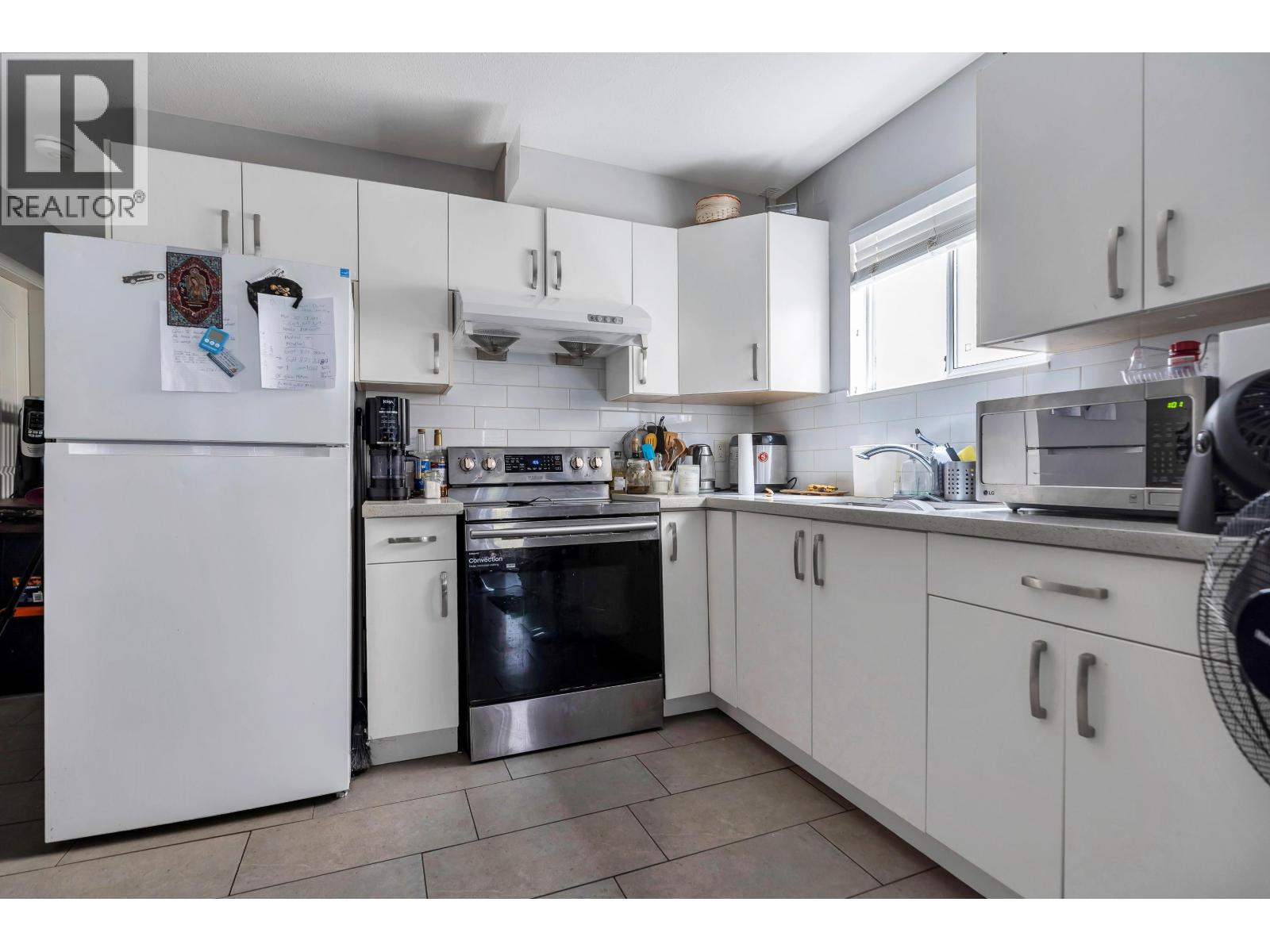 7162 GLADSTONE STREET, Vancouver