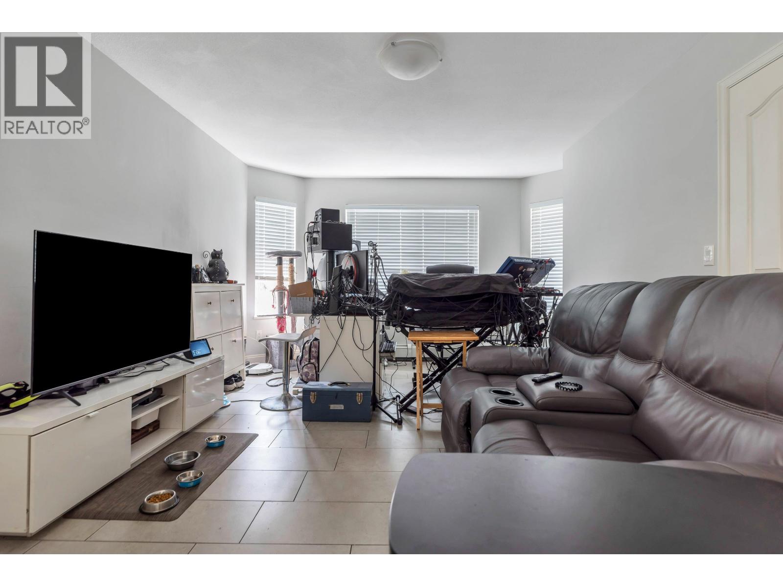 7162 GLADSTONE STREET, Vancouver