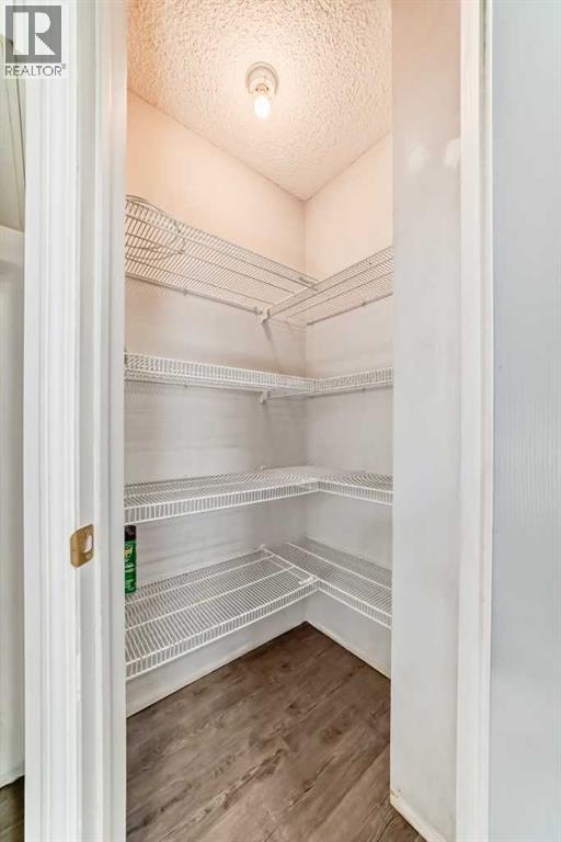 202 Saddlemead Green NE - 14