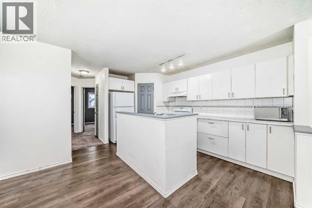 202 Saddlemead Green NE - 5