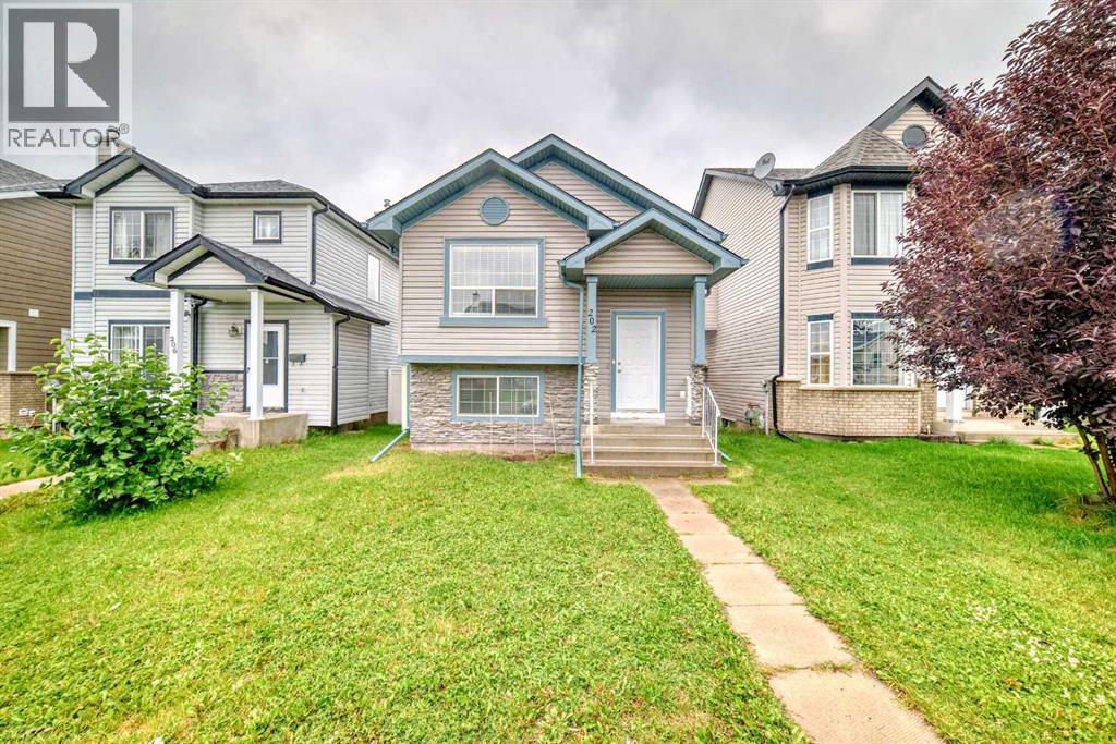 202 Saddlemead Green NE - 1