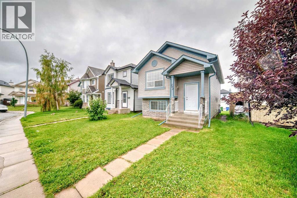 202 Saddlemead Green NE - Image 3