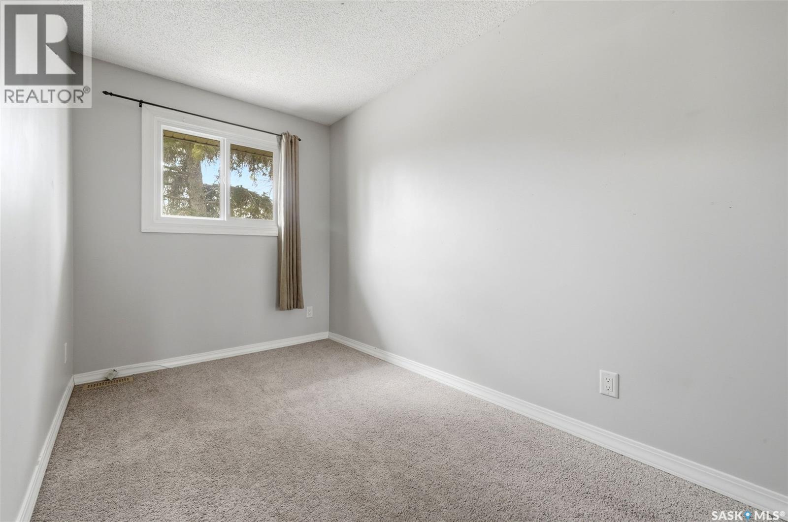 #3834 Castle ROAD - 21