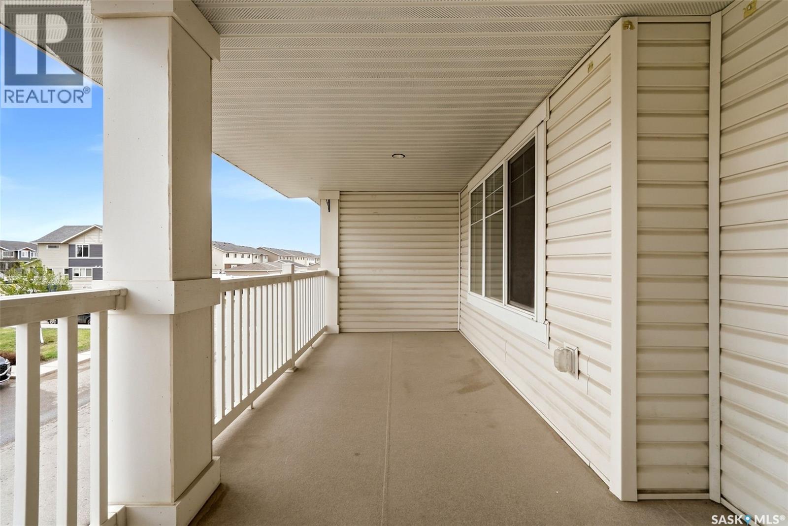 #92 5250 Aerodrome ROAD - 13