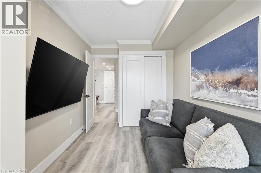 #208 1270 MAPLE CROSSING Boulevard - 16