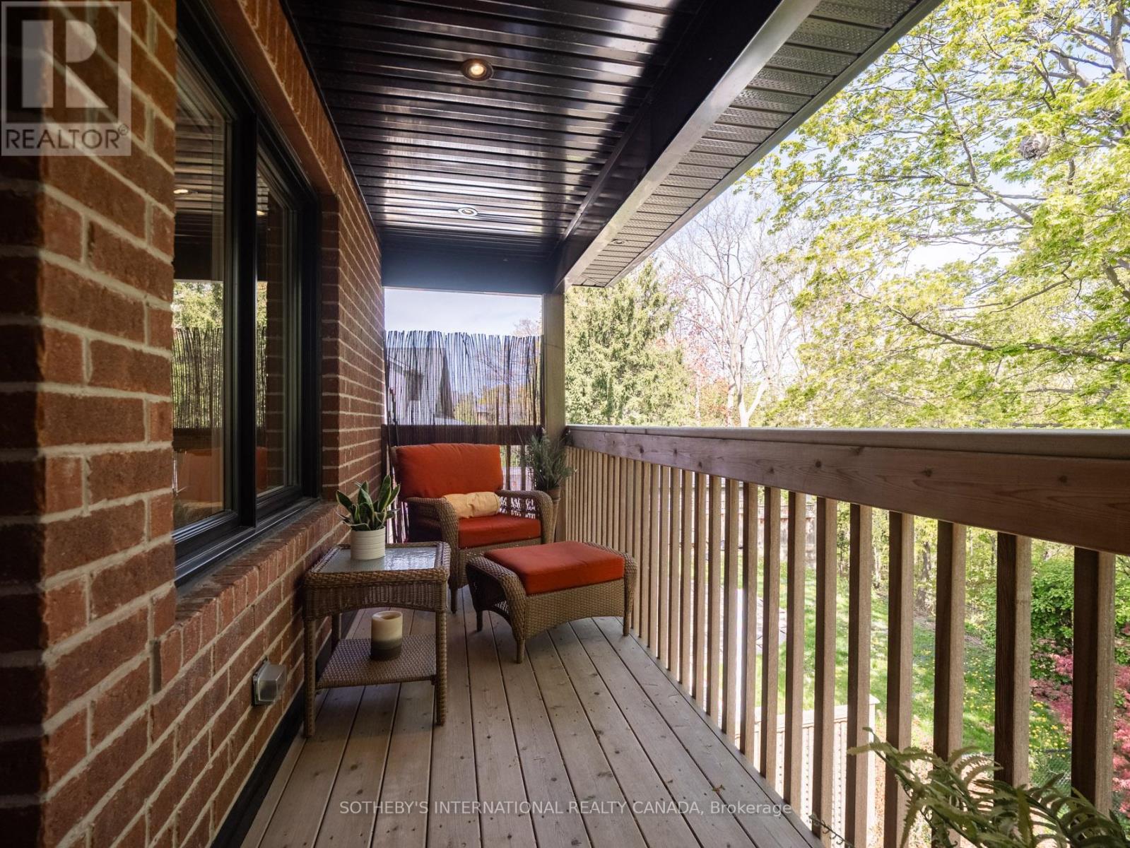 74 FOUR OAKS GATE - 24