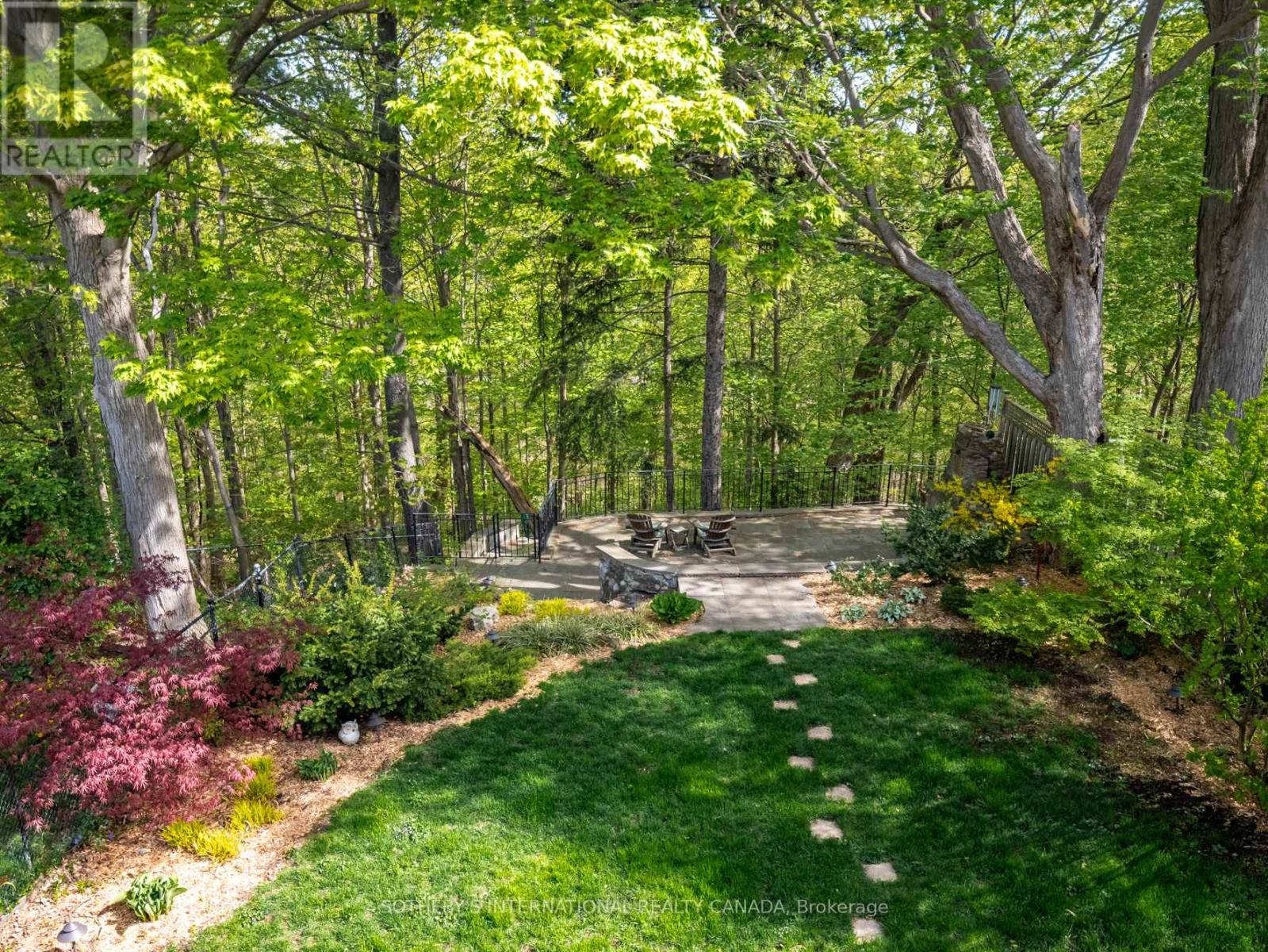 74 FOUR OAKS GATE - 32