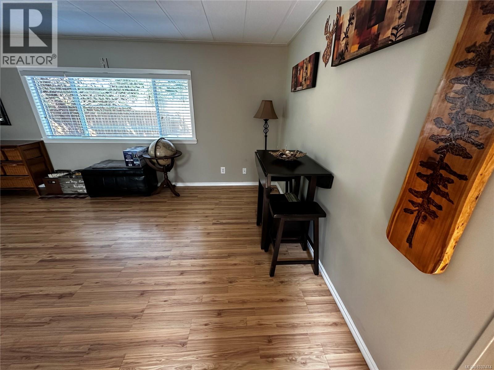 1864 Bates Rd, Courtenay