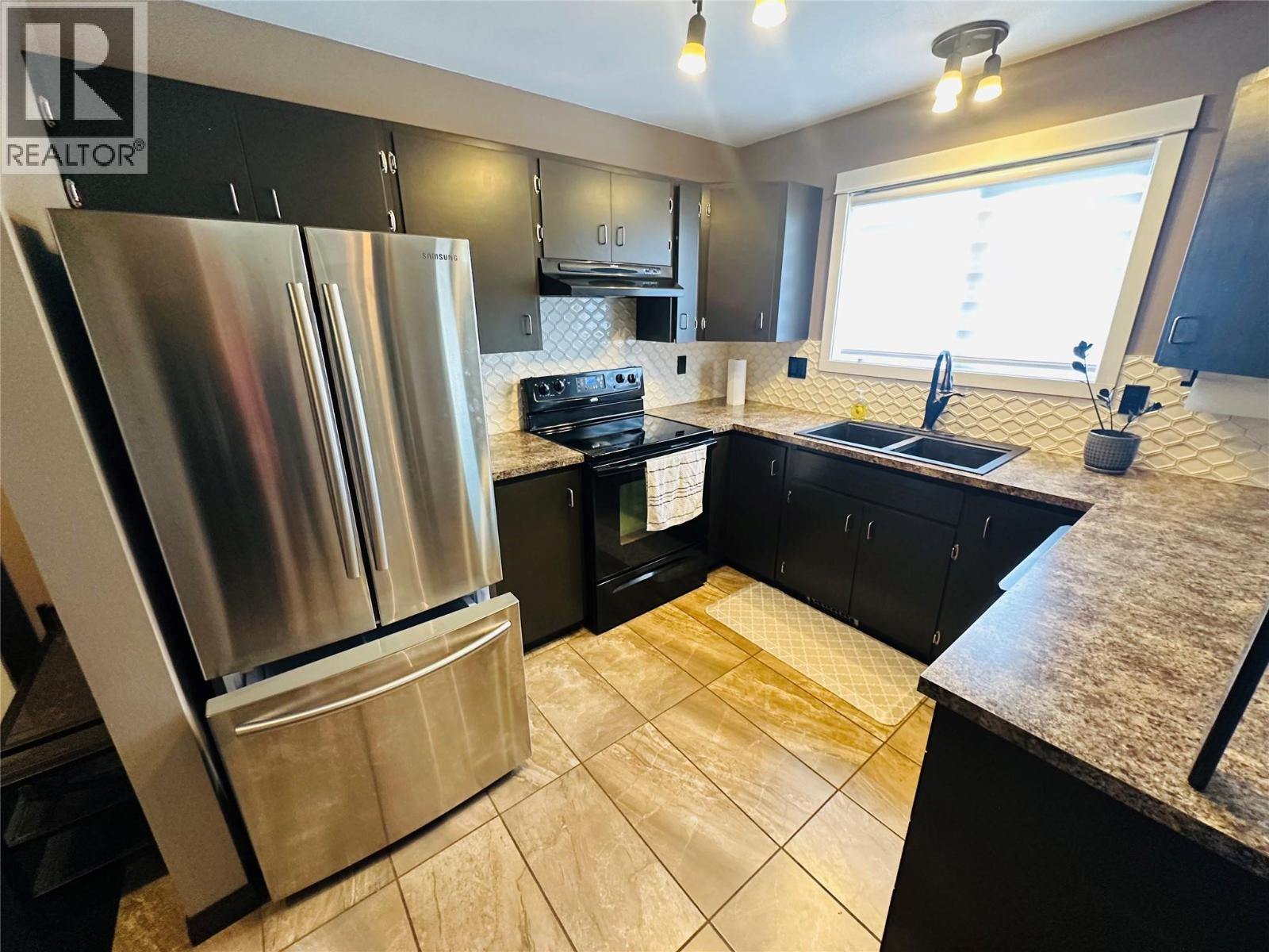 4557 Veterans Way, Chetwynd