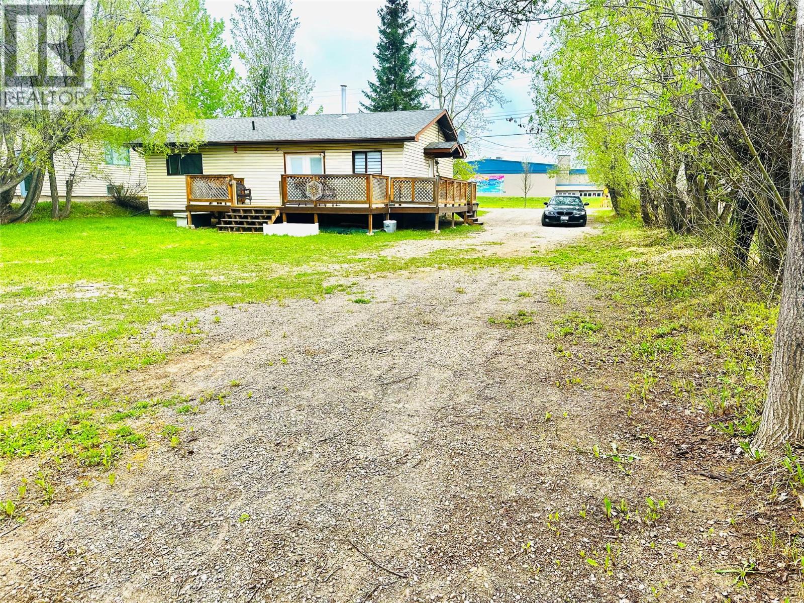 4557 Veterans Way, Chetwynd