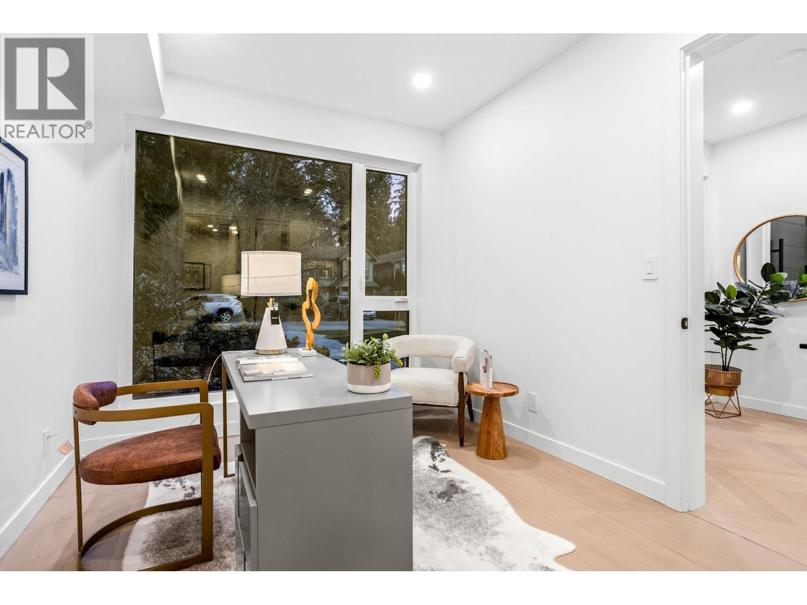 1921 TATLOW AVENUE, North Vancouver