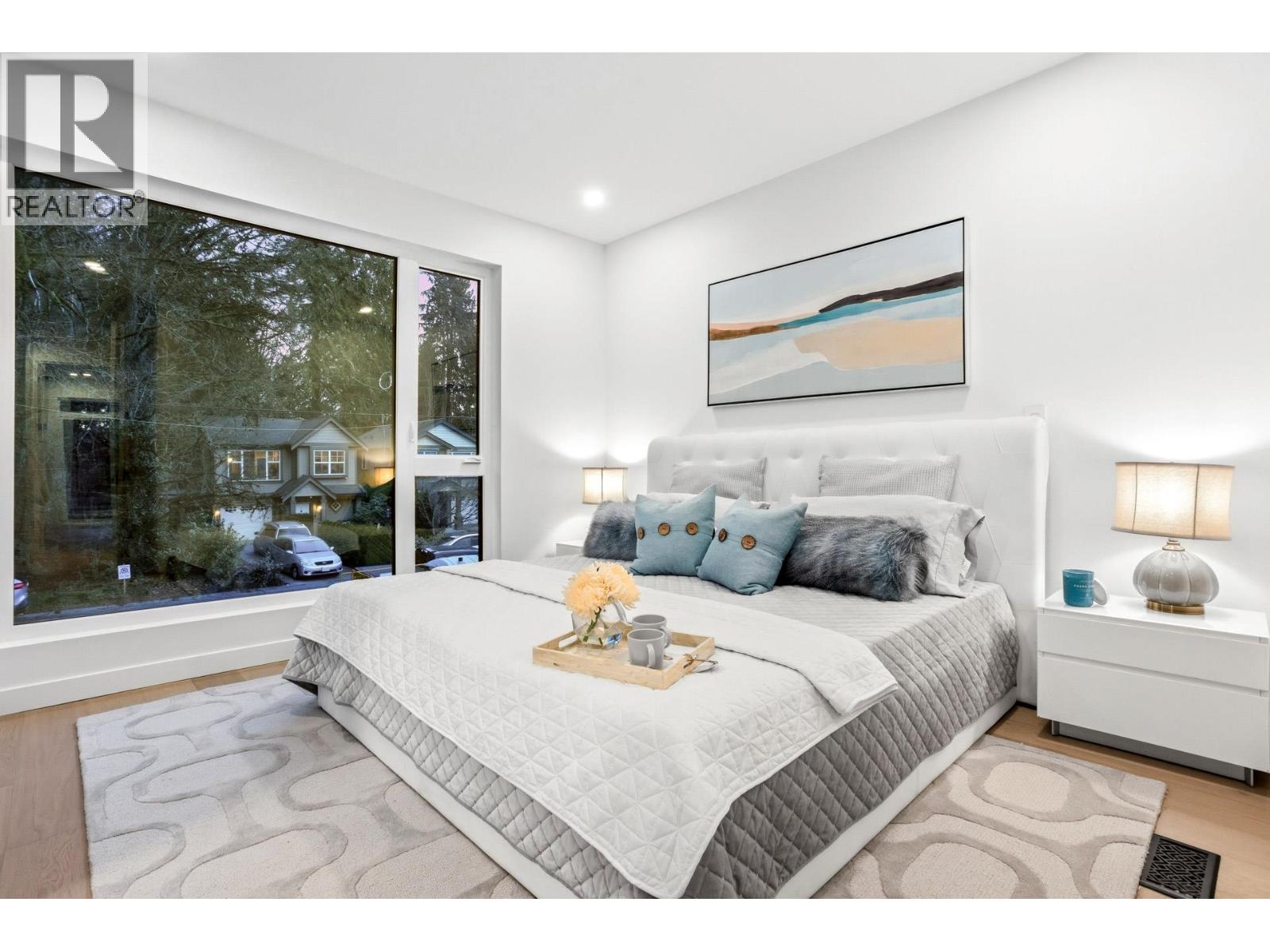 1921 TATLOW AVENUE, North Vancouver
