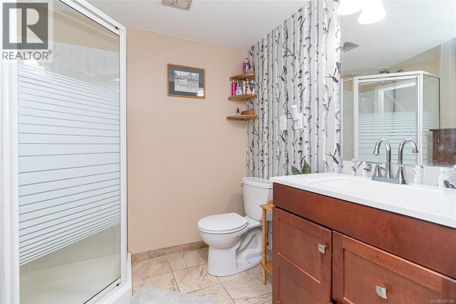 3931 Circle Dr - 42