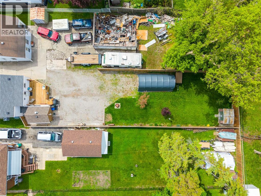 399 Mitton STREET South, Sarnia, Ontario, N7T3E8 — Photo 35