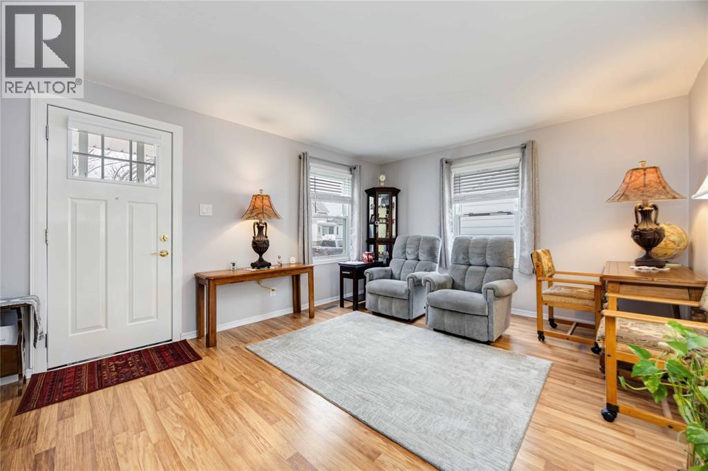 399 Mitton STREET South, Sarnia, Ontario, N7T3E8 — Photo 4