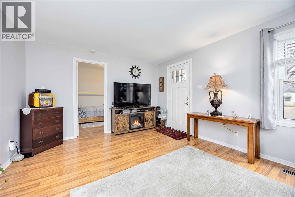 399 Mitton STREET South, Sarnia, Ontario, N7T3E8 — Photo 7