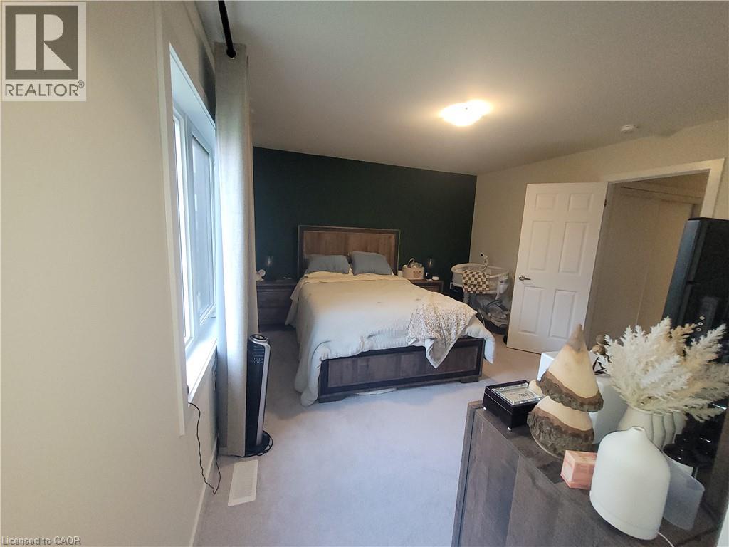 186 LILAC Circle, Caledonia, Ontario, N3W0H5 — Photo 10