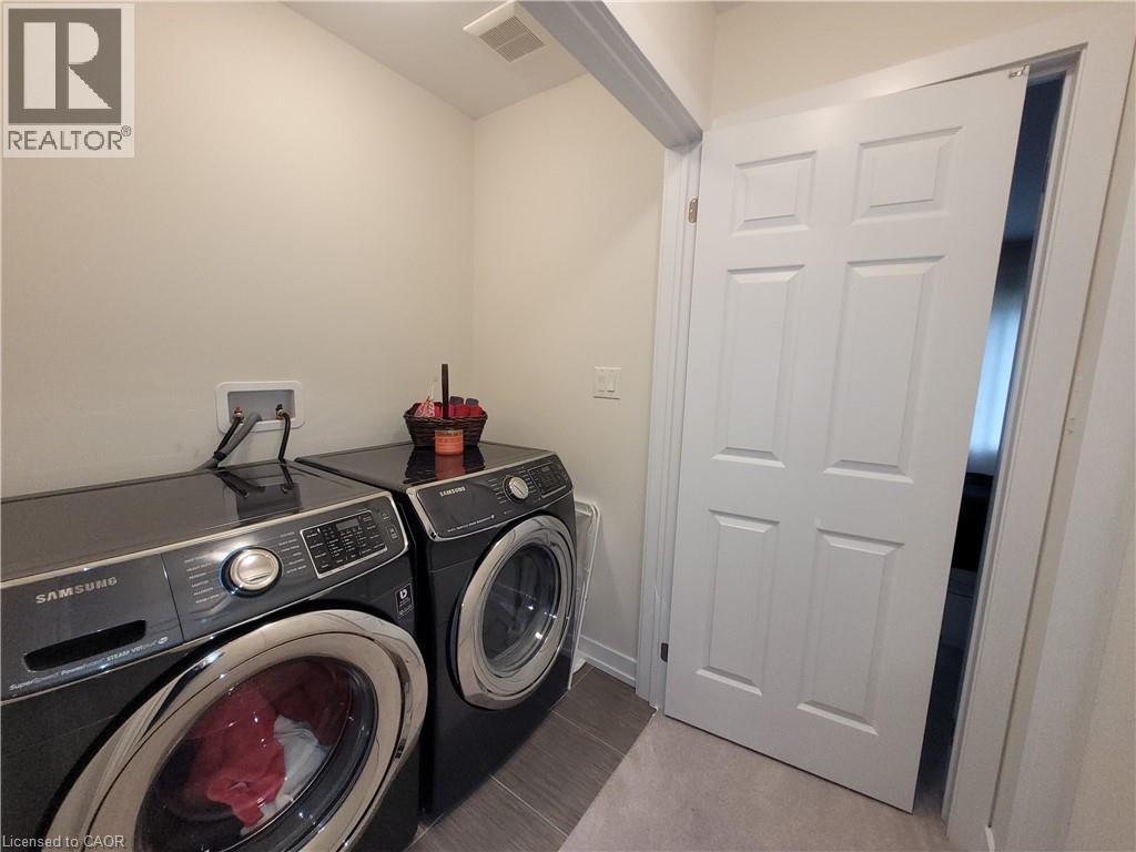 186 LILAC Circle, Caledonia, Ontario, N3W0H5 — Photo 16