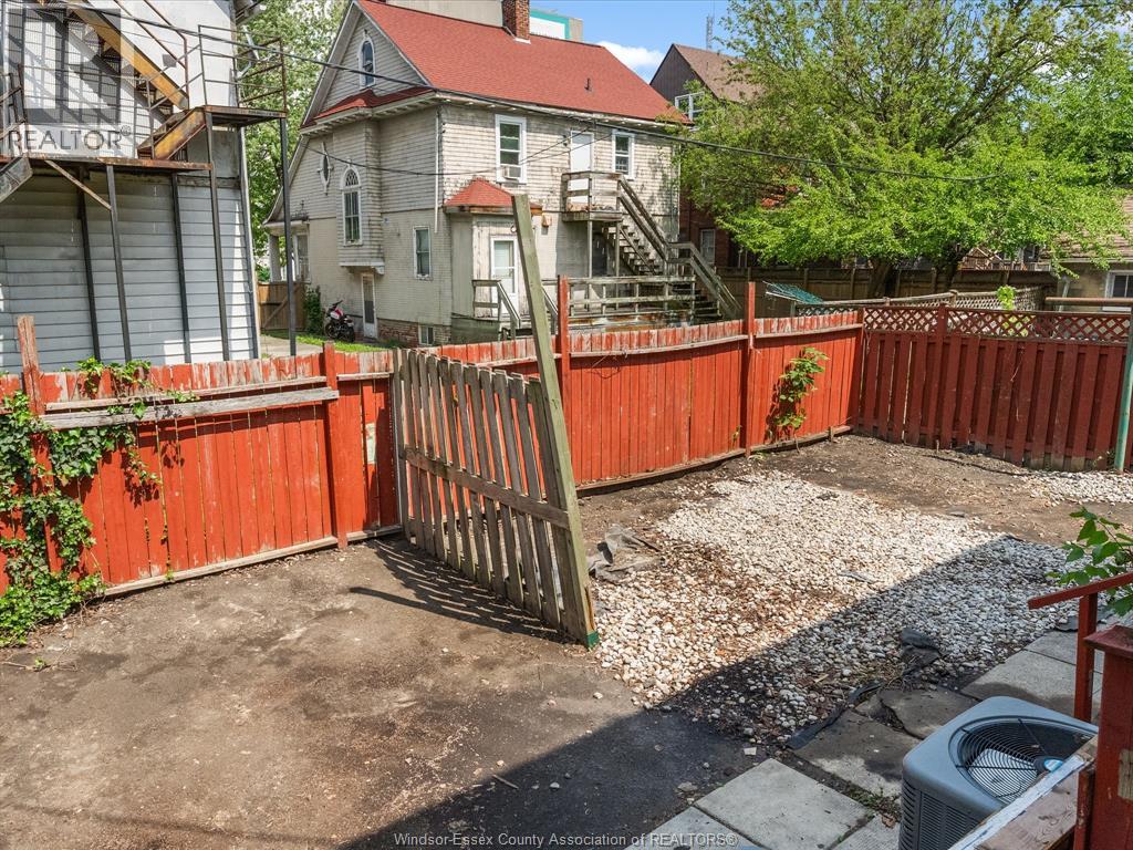 1046-1048 Pelissier, Windsor, Ontario, N9A4L7 — Photo 42