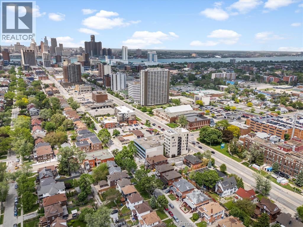1046-1048 Pelissier, Windsor, Ontario, N9A4L7 — Photo 21