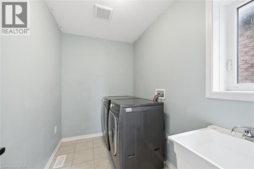 1 BEATTY Avenue - 30