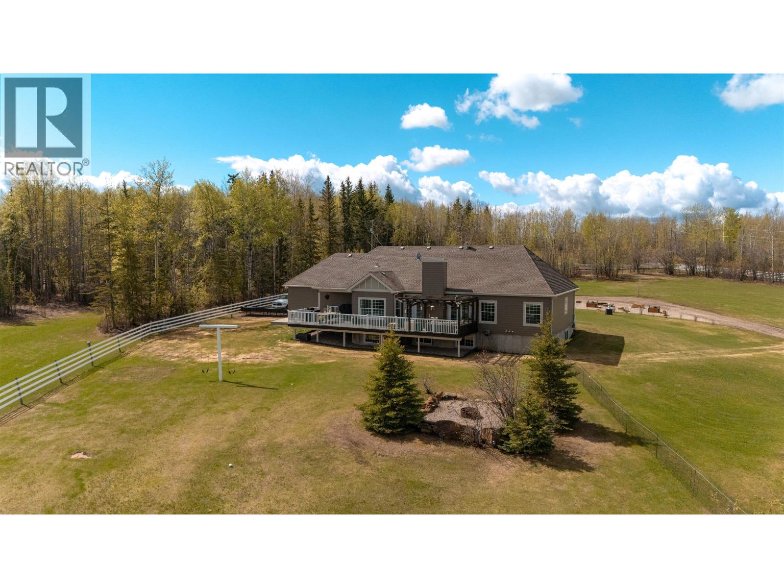 13816 CARDINAL ROAD, Charlie Lake