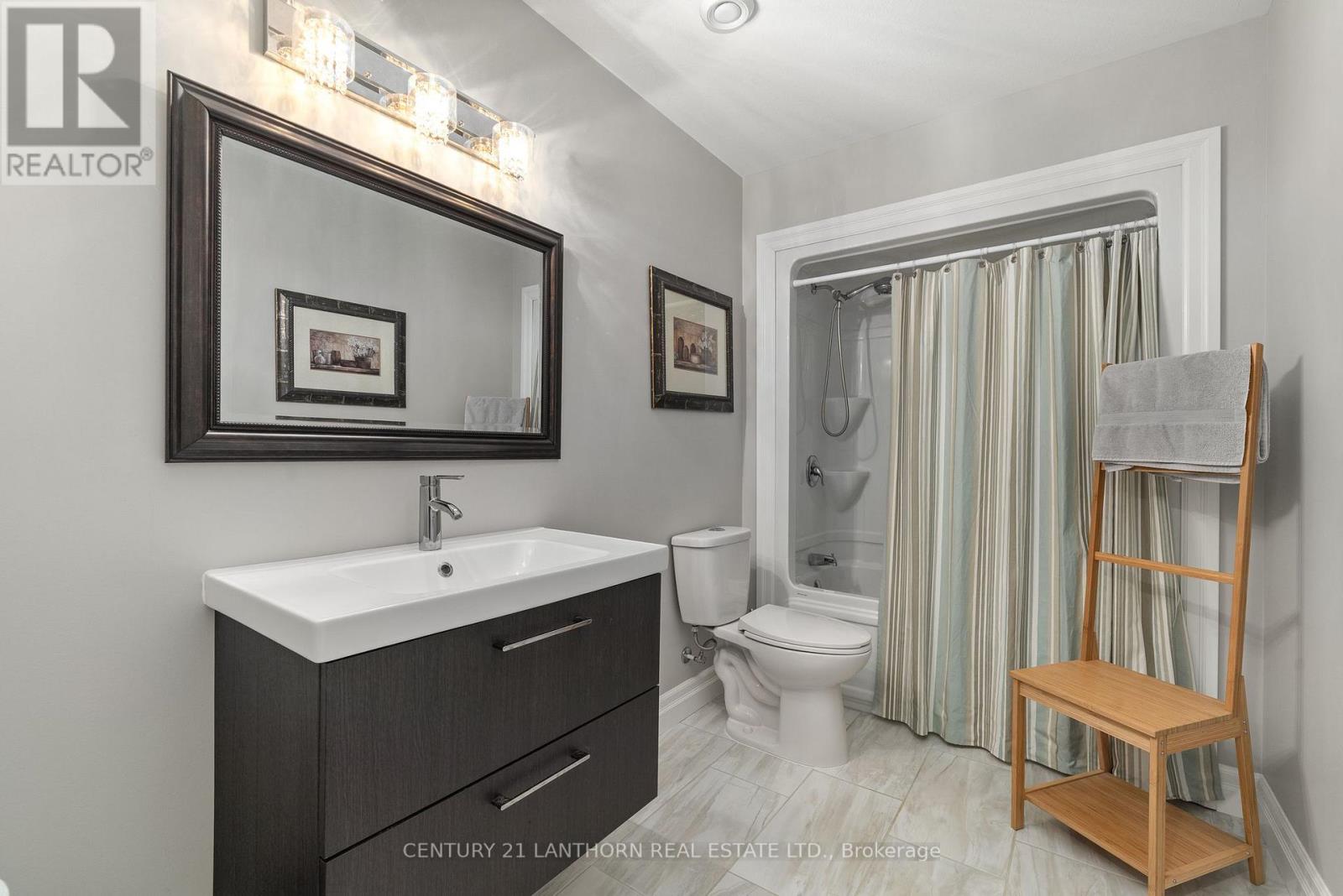 32 STINSON BLOCK ROAD - 23