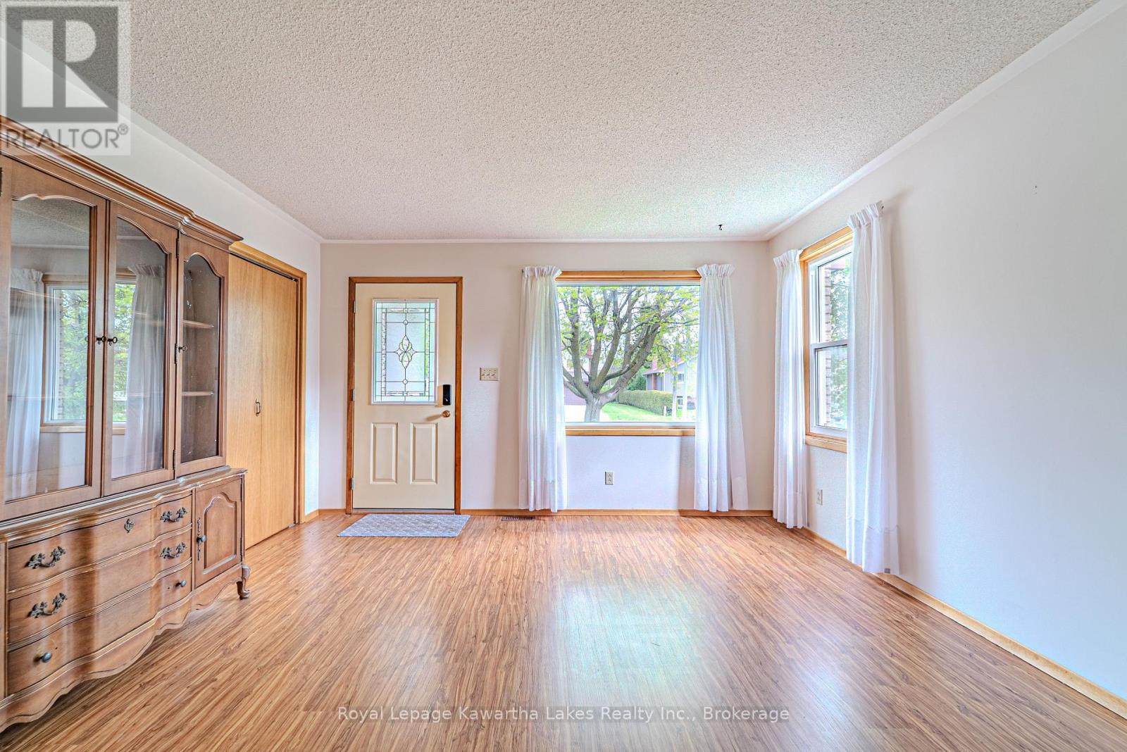 199 MARY STREET W - 10