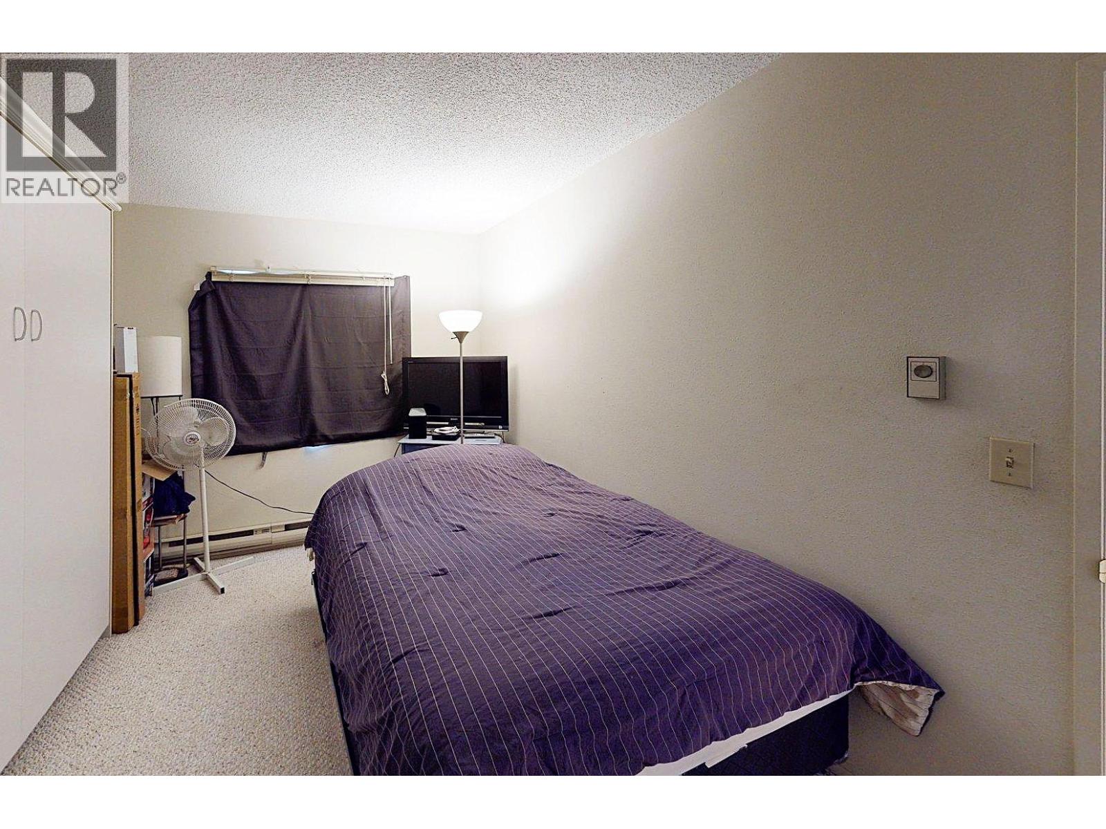 306C 1802 Alpine Drive - 19