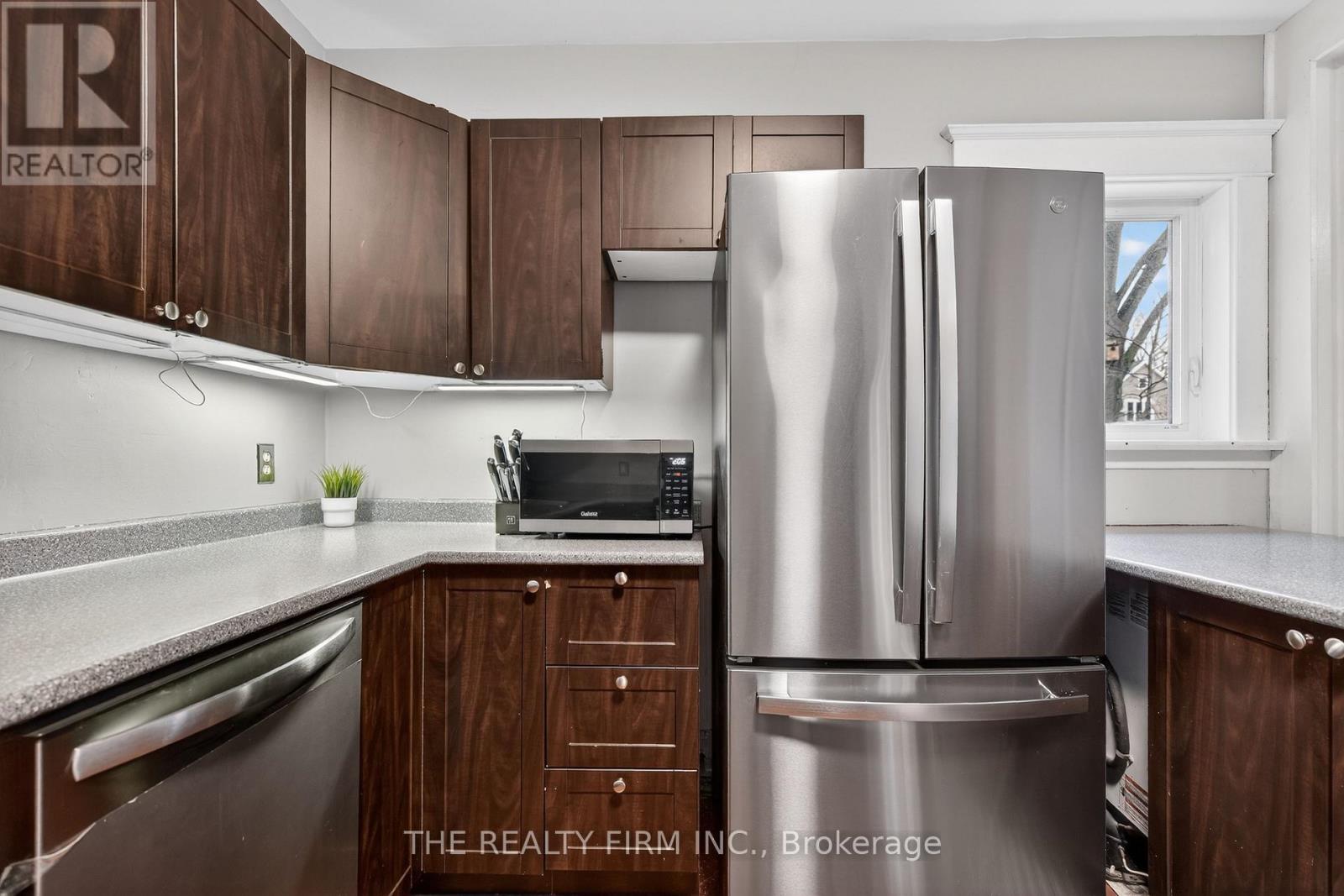 567 ROSEDALE STREET - 9