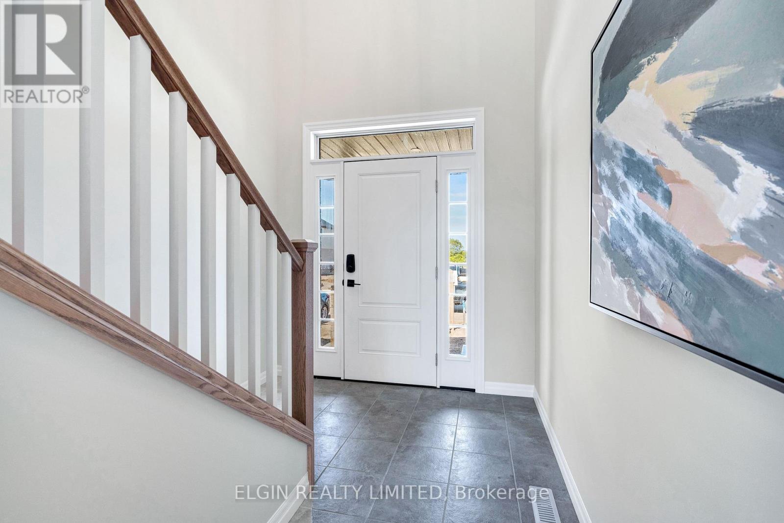 77 HEMLOCK CRESCENT - Image 2