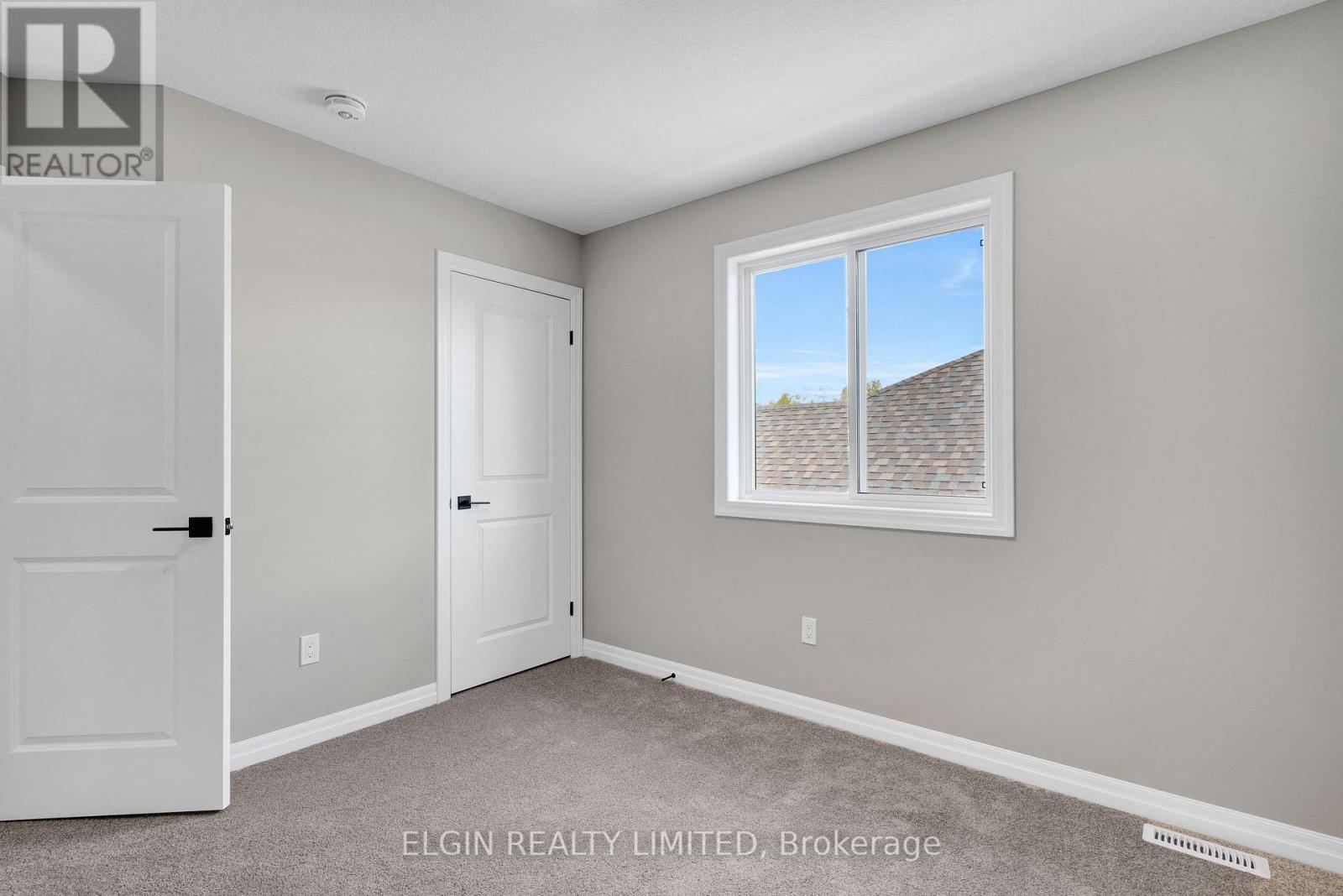 77 HEMLOCK CRESCENT - 26