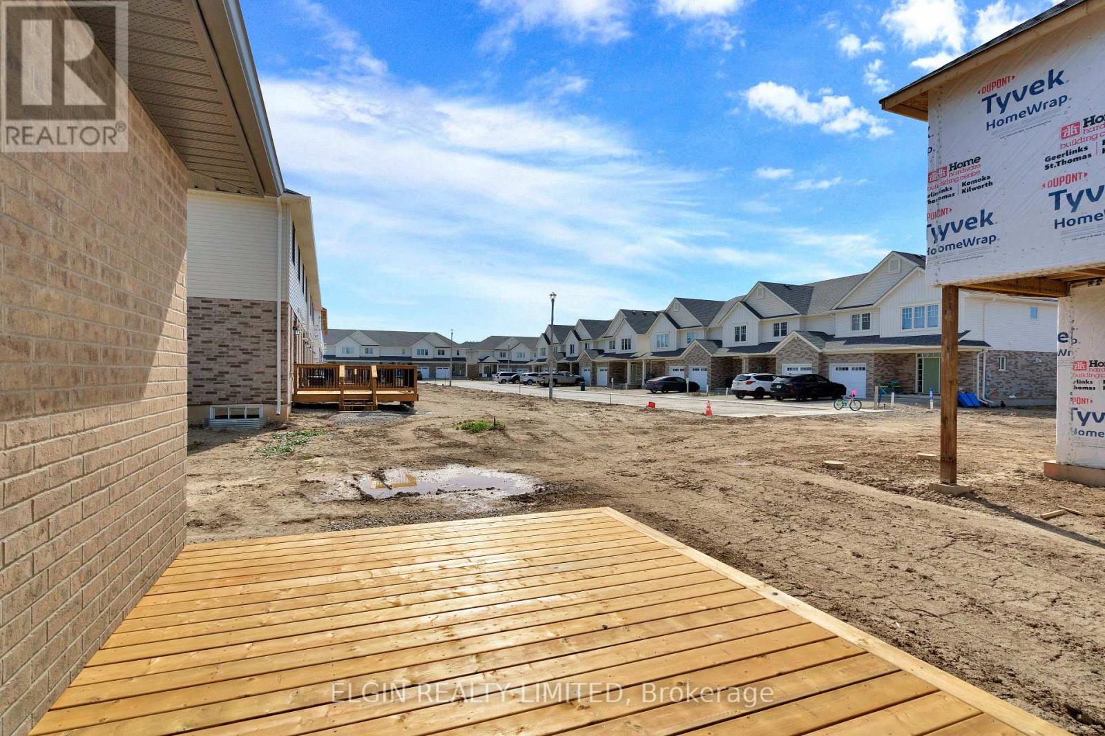 77 HEMLOCK CRESCENT - 30