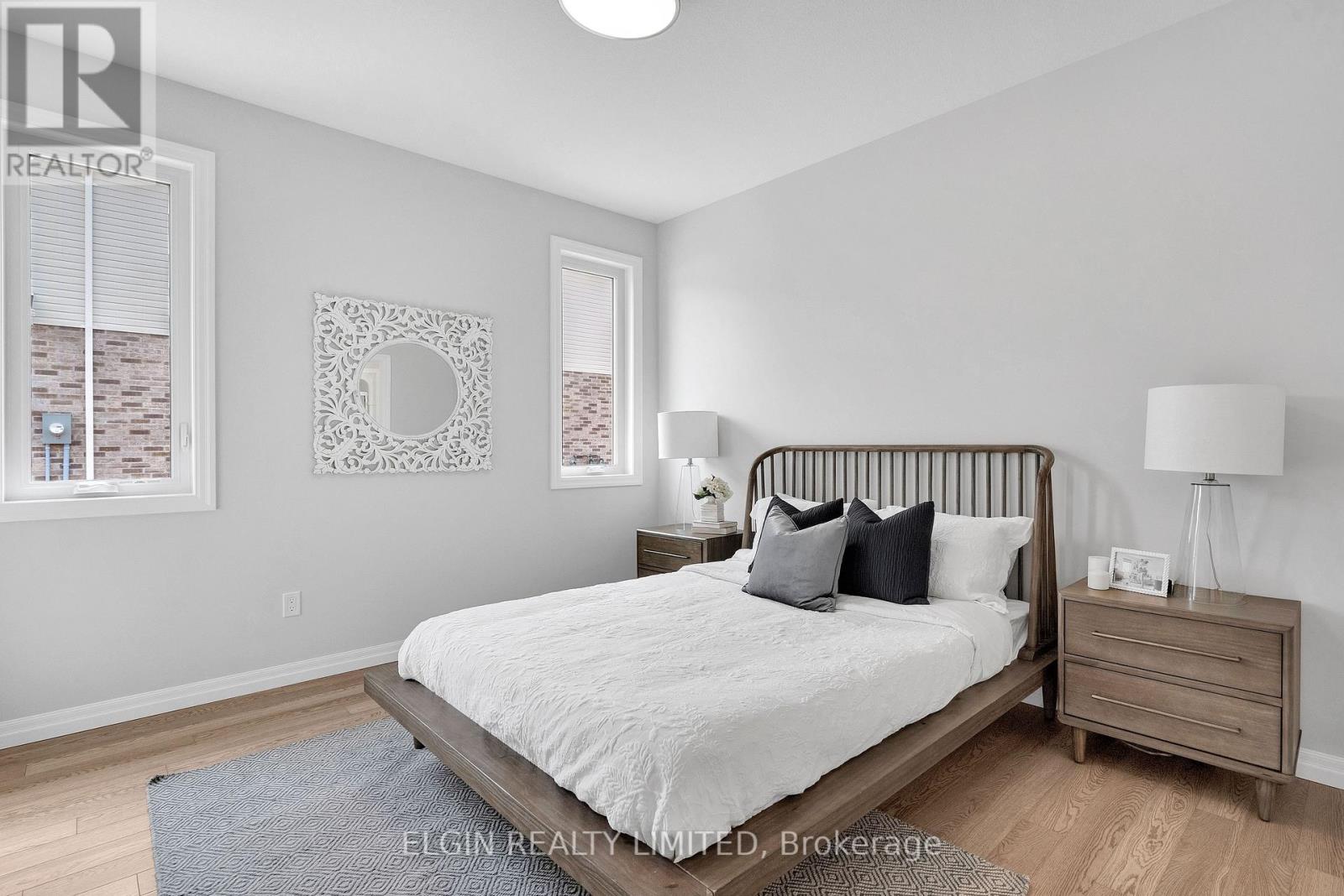 79 HEMLOCK CRESCENT - 27