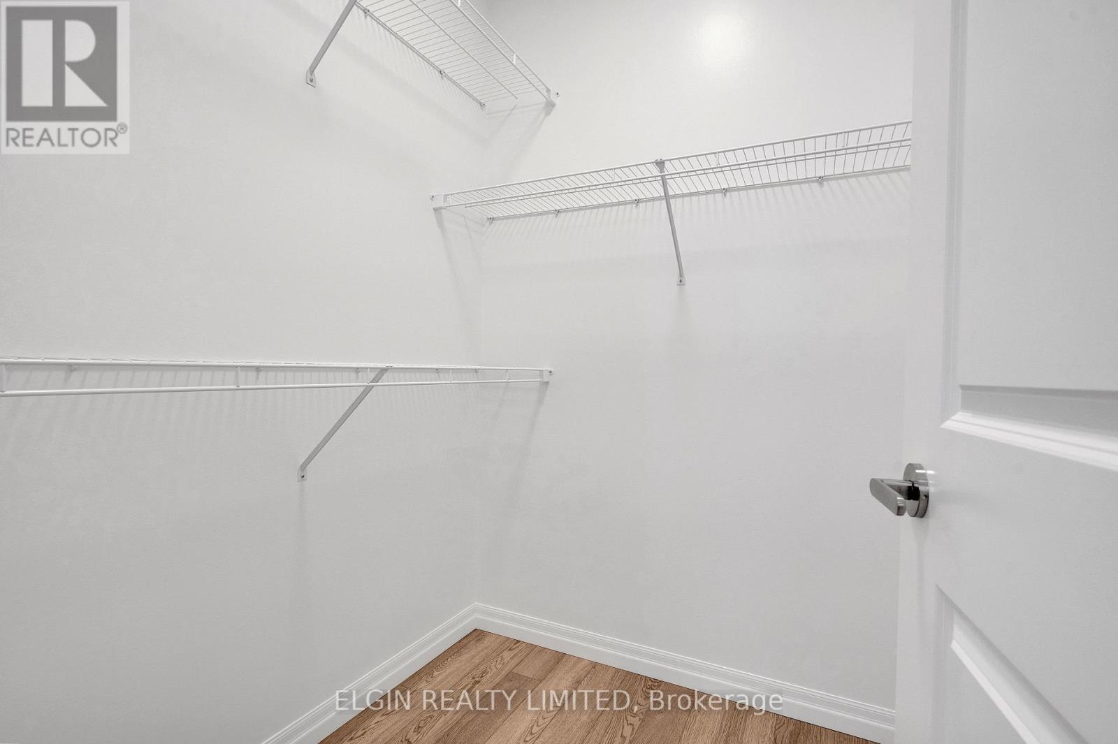 79 HEMLOCK CRESCENT - 31