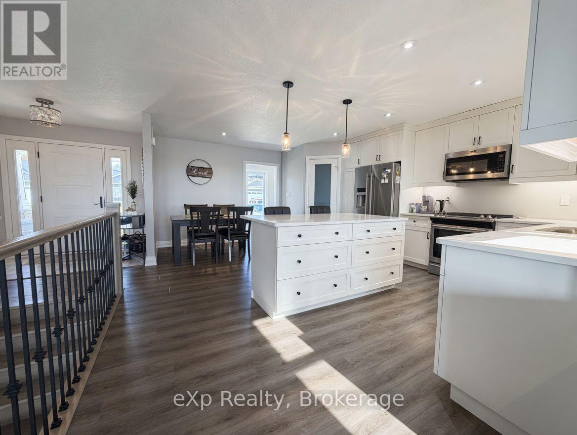 11 NOECKERVILLE HILL DRIVE - 6