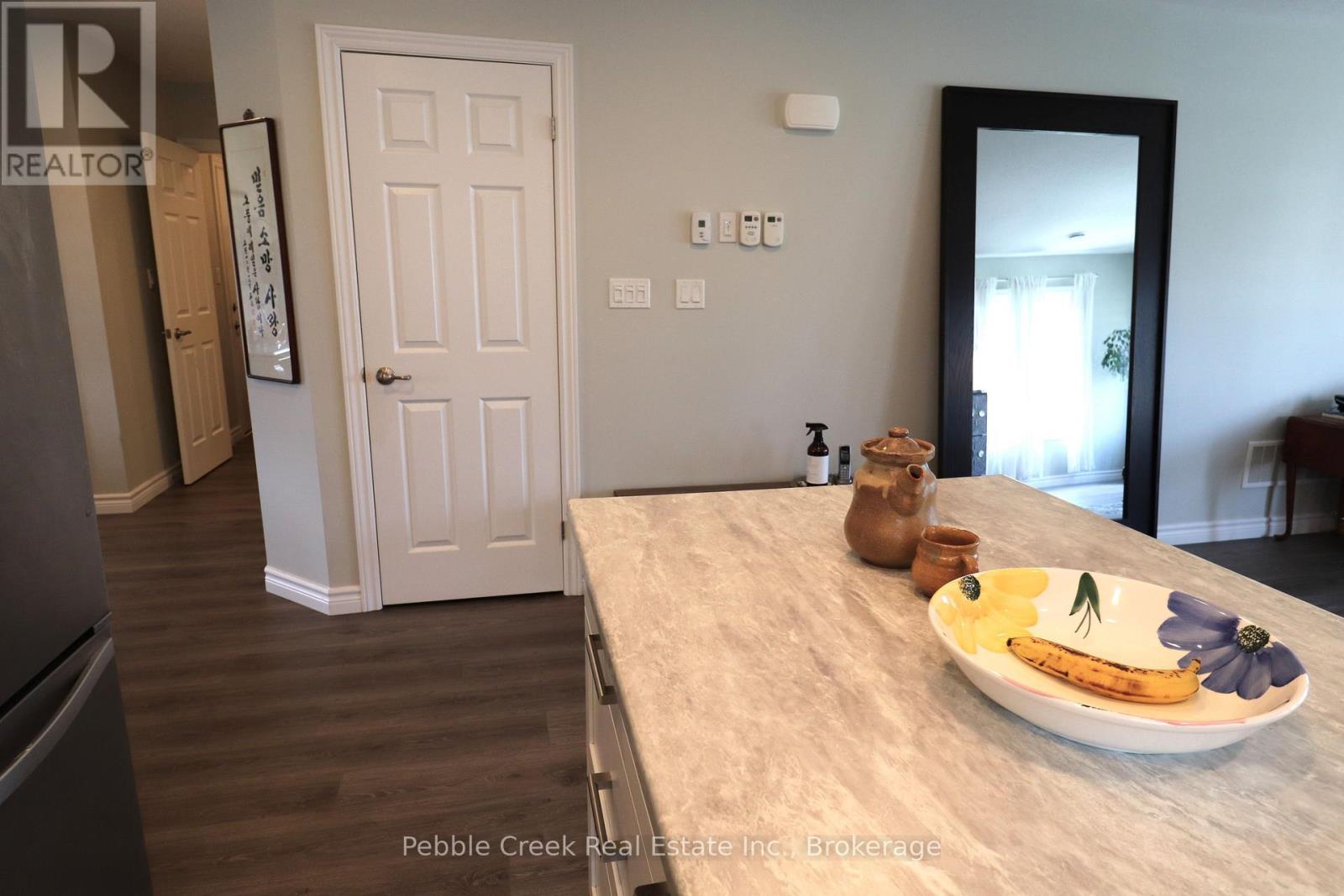 2 HIGHVIEW STREET - 14